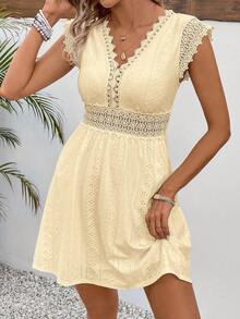 Vestido de cóctel corte A con tirantes y encaje floral para mujer