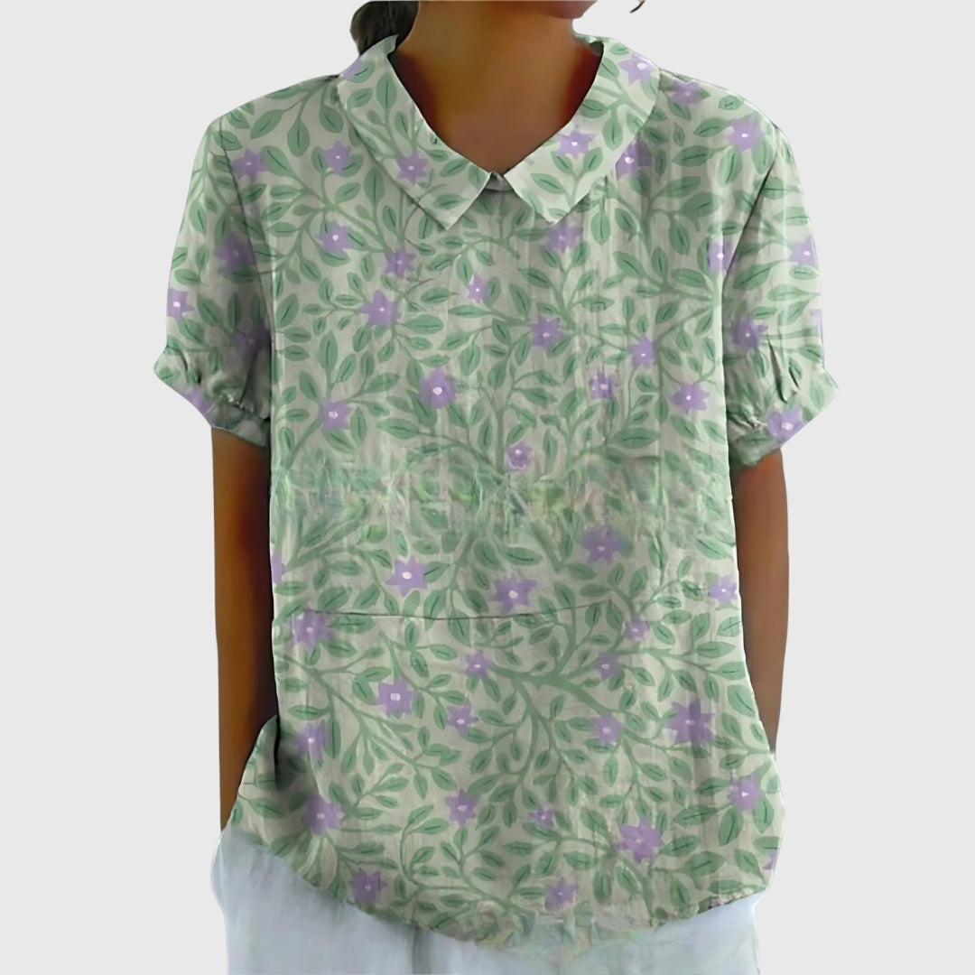 Blusa de manga corta para mujer con detalle floral en el cuello
