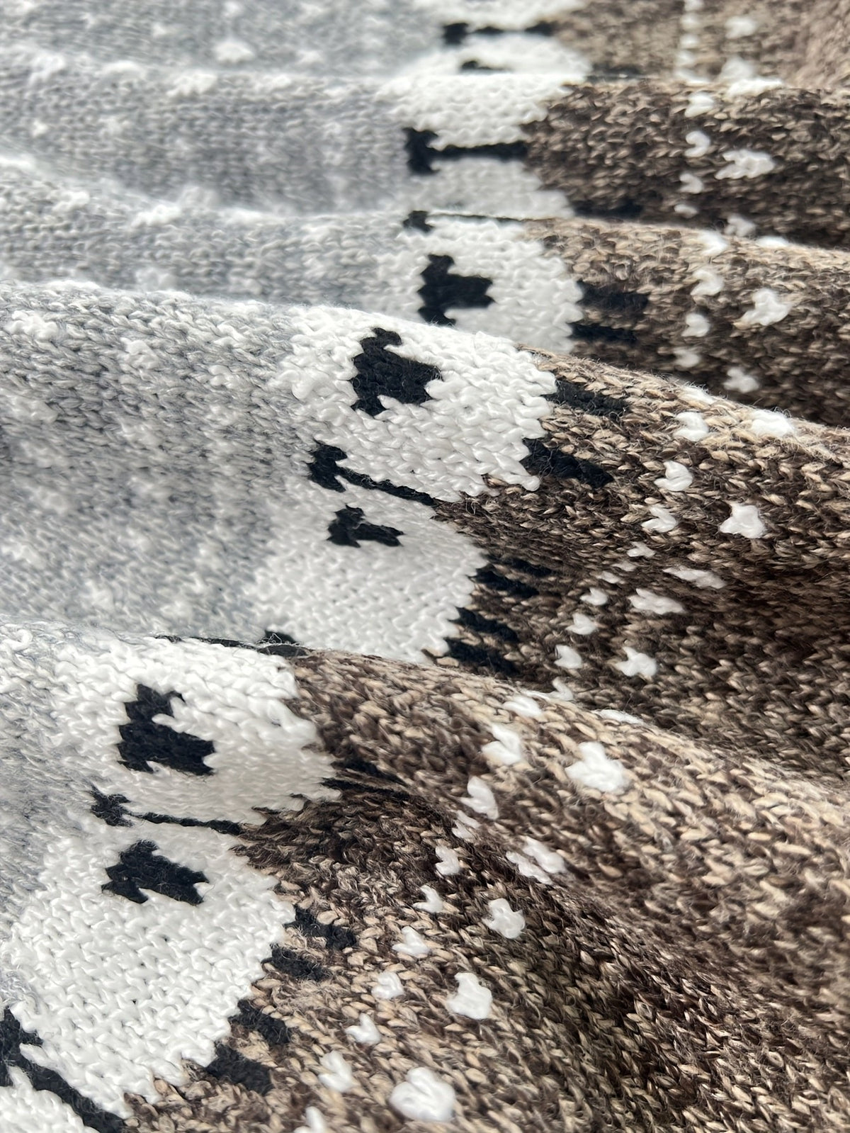 Suéter de Punto Grueso con Diseño de Ovejas Jacquard para Mujer