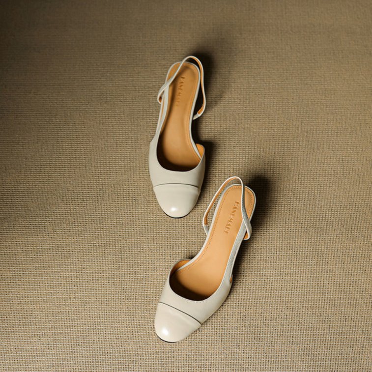 Zapatos de tacón en bloque destalonados de cuero para mujer con punta almendrada