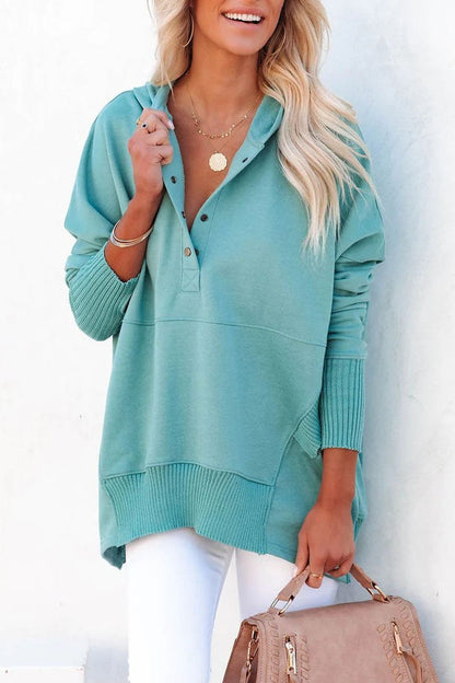 Túnica Oversize con Capucha y Botones Frontales para Mujer