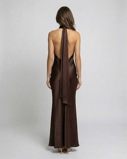 Vestido maxi de satén con cuello halter y espalda descubierta para mujer