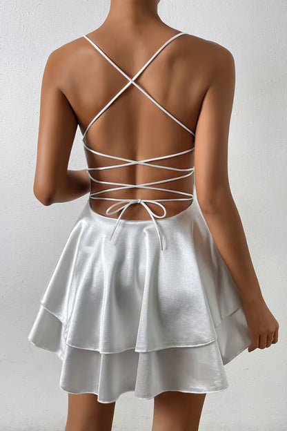 Vestido corto de cóctel skater de satén con escote en V y espalda descubierta para mujer