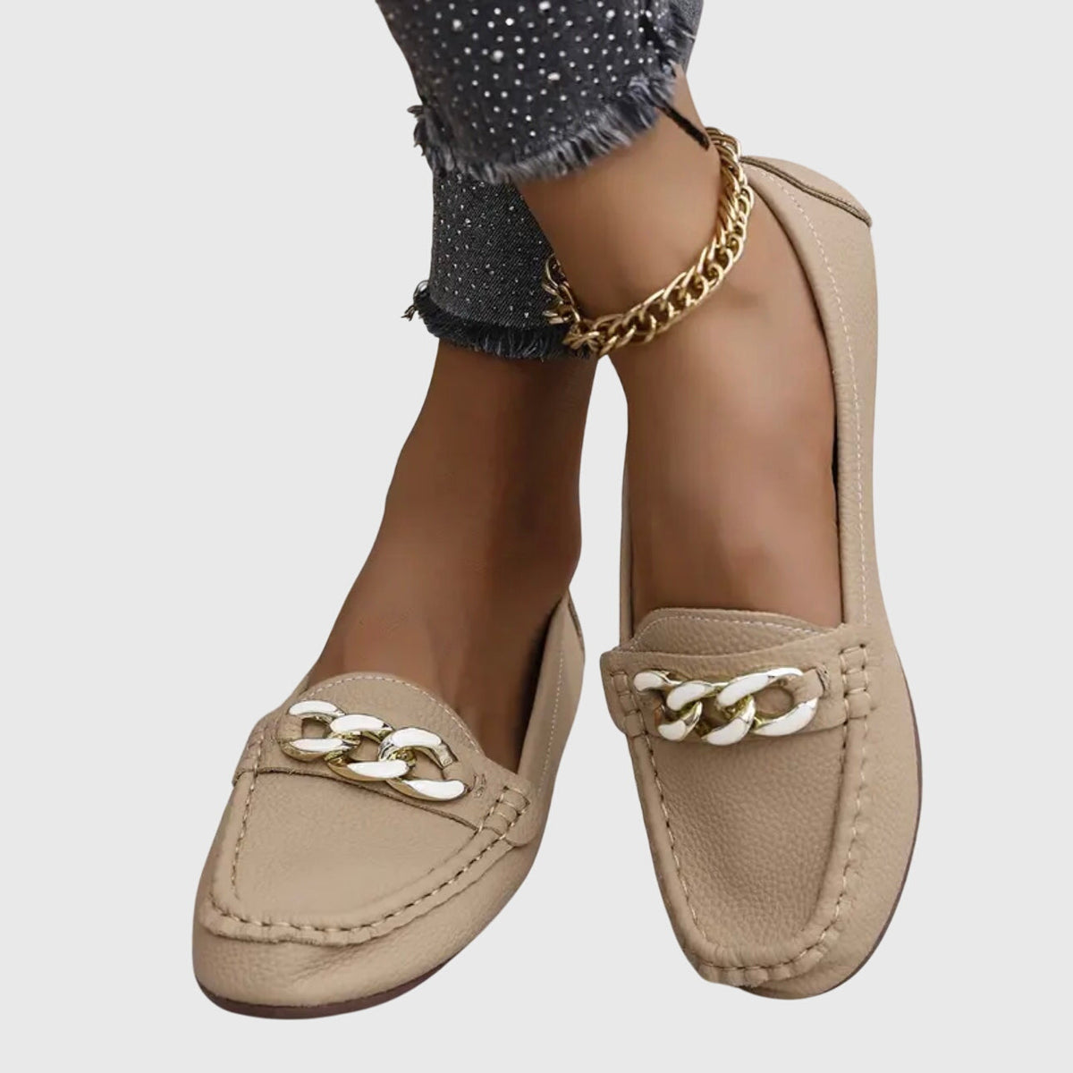 Mocasines con detalle de cadena para mujer