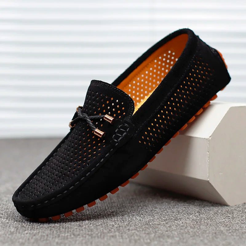 Mocasines Slip-On Perforados de Gamuza para Hombre