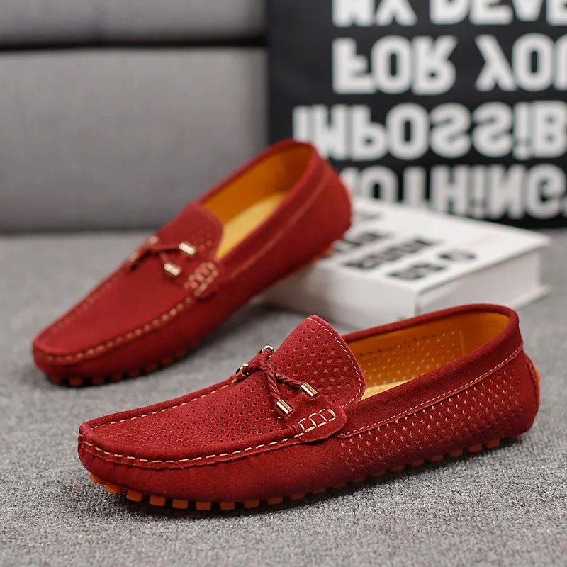 Mocasines Slip-On Perforados de Gamuza para Hombre