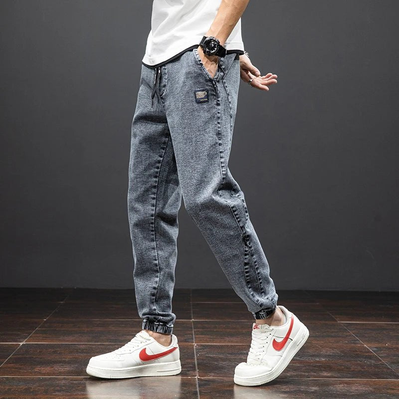 Pantalón Jogger de Mezclilla Elasticada con Pretina Ajustable para Hombre