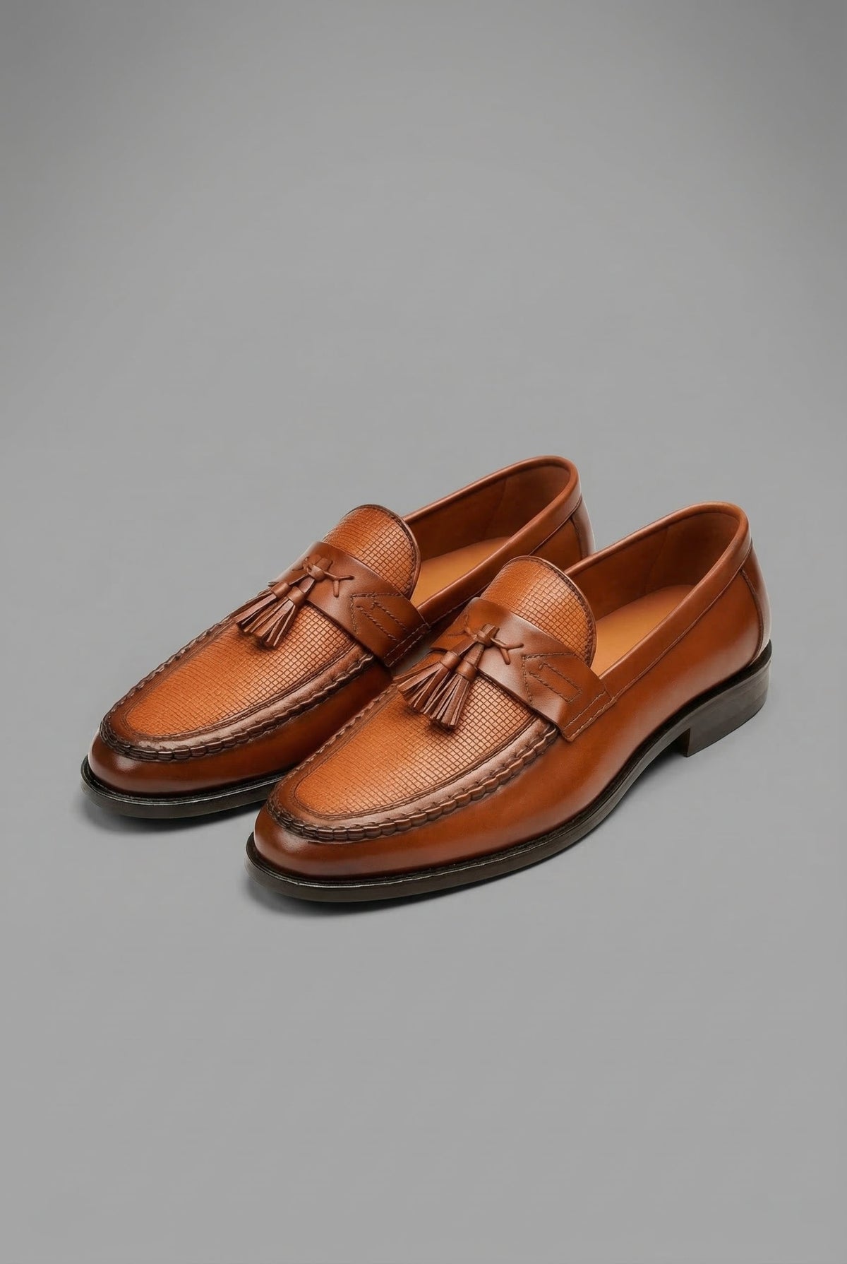 Mocasines Negros Trenzados con Borlas para Hombre