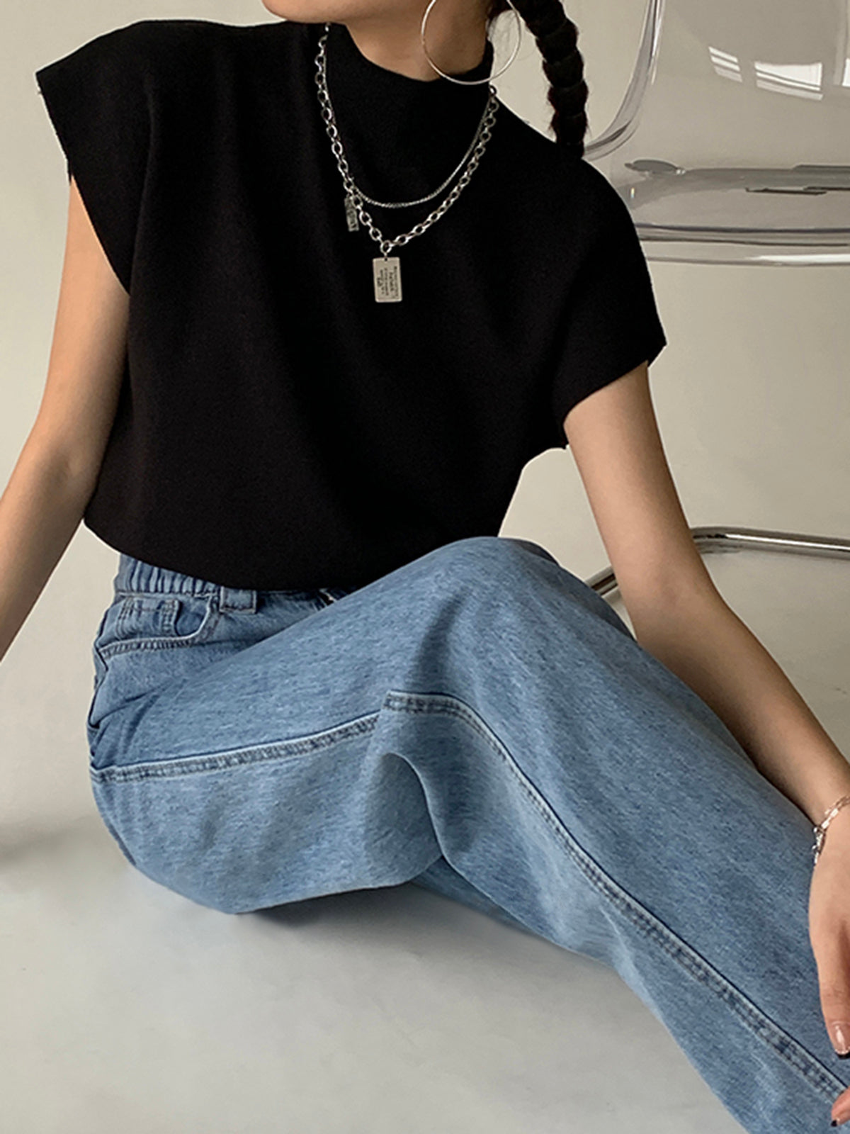 Top casual de manga corta con cuello semi alto para mujer