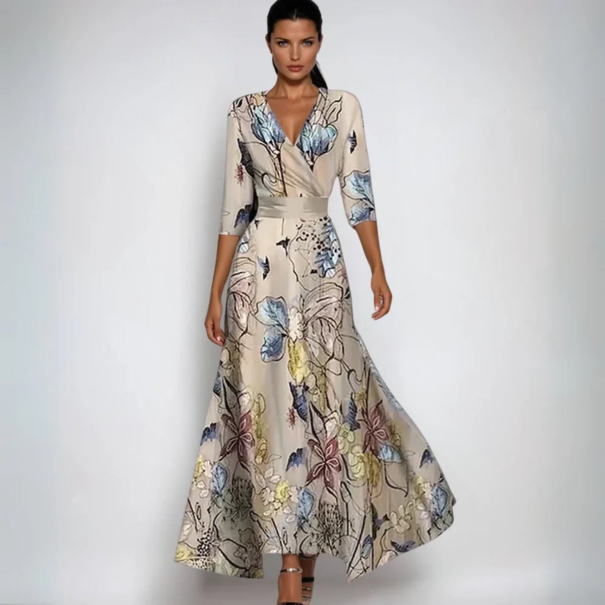 Vestido maxi cruzado con estampado floral para la madre de la novia