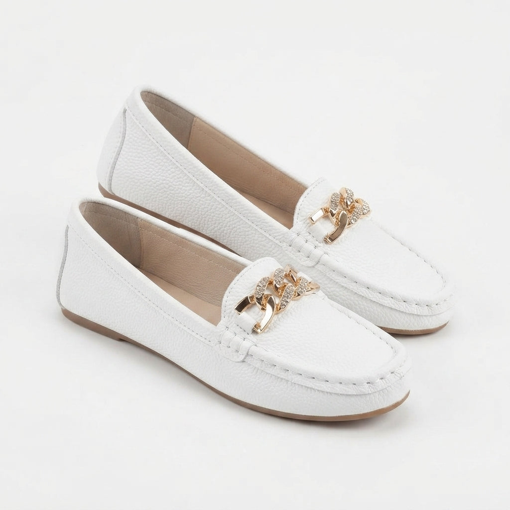 Mocasines con detalle de cadena para mujer